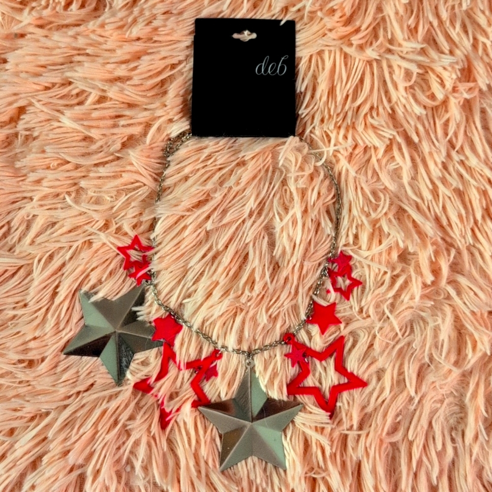 NWT Y2K Star ⭐ Necklace